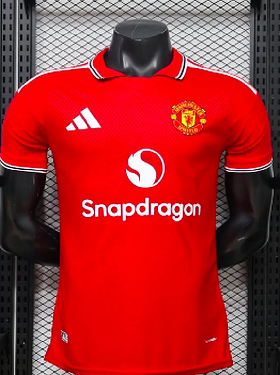 Manchester United red jersey