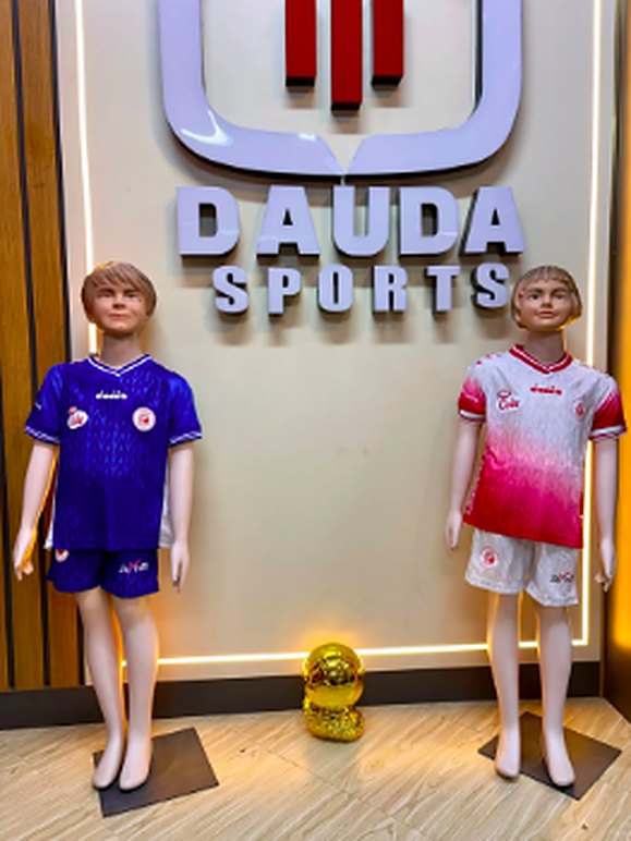 Kids club jersey pair, blue and pink
